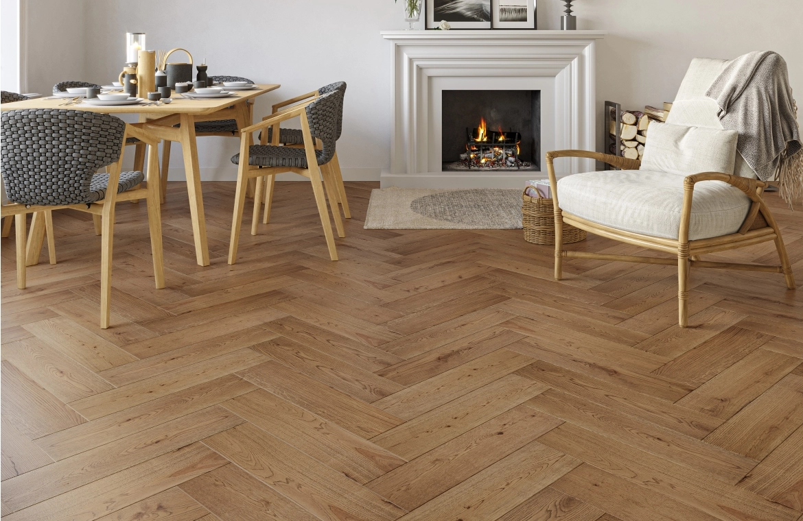 Burnt Engineered Oak Click