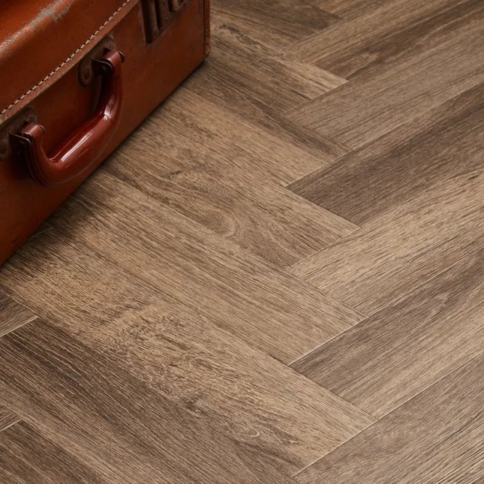 Elegance Herringbone Lodge Oak — view 2