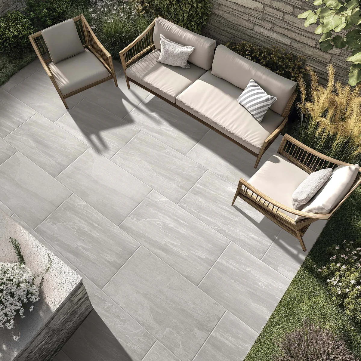 Kandla Grey 2cm Outdoor Tile