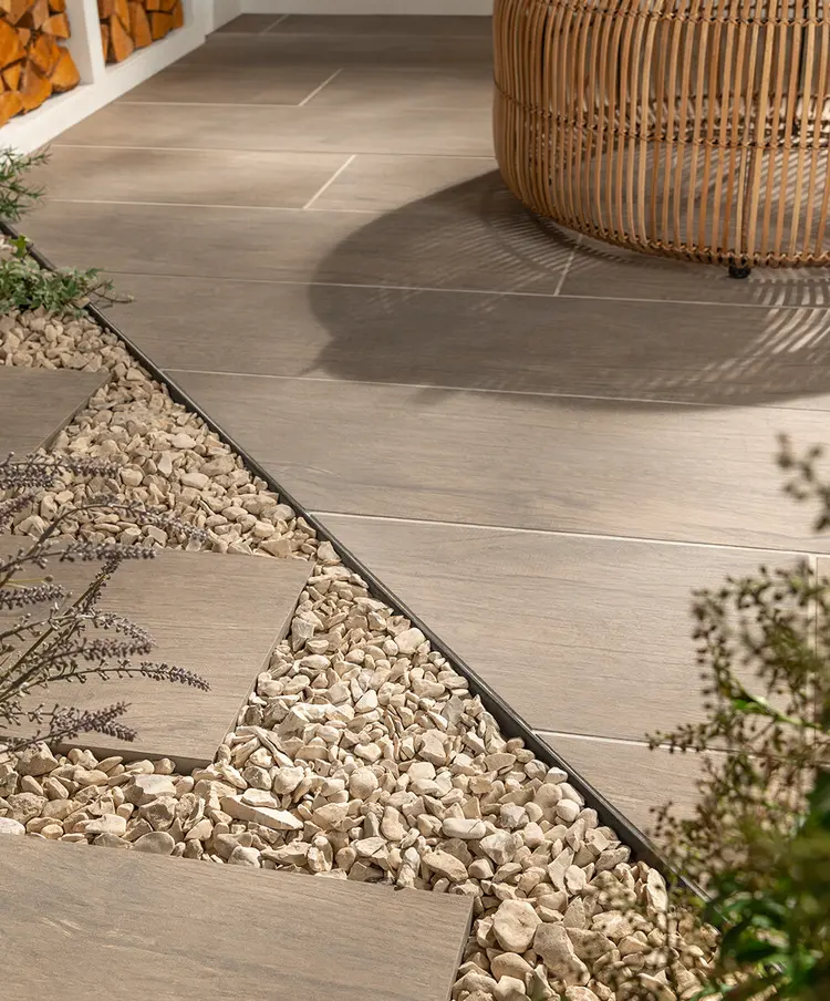 Planks Oak Outdoor Tile — view 2