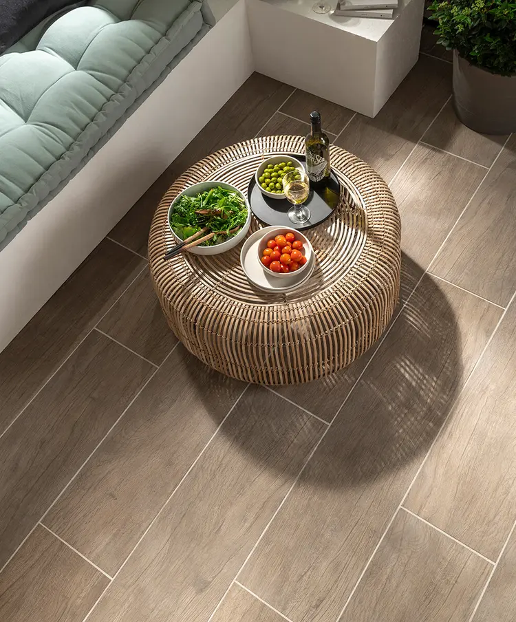 Planks Oak Outdoor Tile — view 3