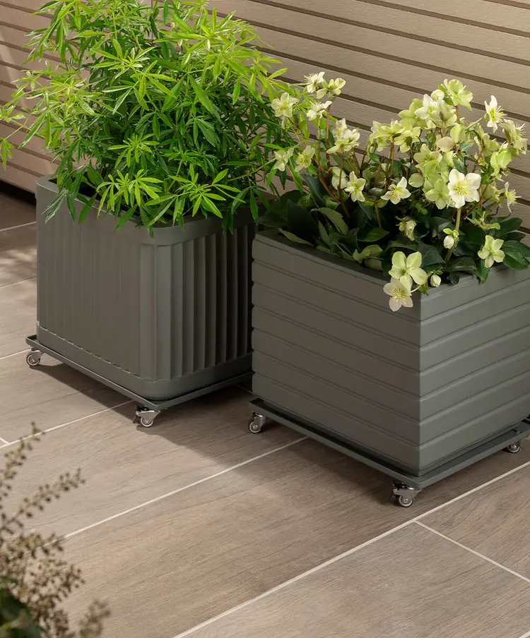 Planks Oak Outdoor Tile — view 4